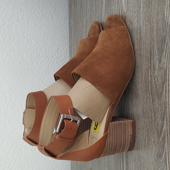 New Marc Fisher ROBE 2 Brown Genuine Suede Leather Open Toe Shoes Ankle Strap 9 - Picture 3 of 13